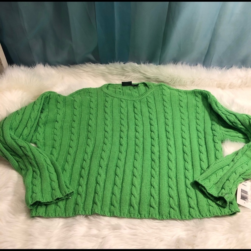 Lizwear Sweater Crewneck Size L NWT